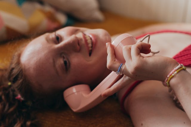 telephone rose pas cher